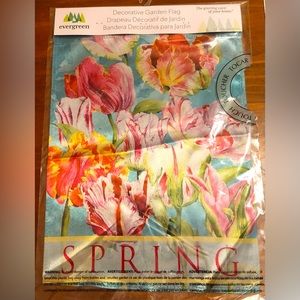 Spring Garden Flag, 12.5” x 18”, NWT